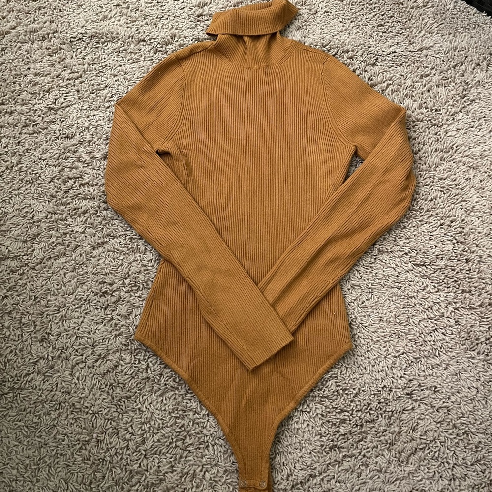 Abercrombie turtle neck body suit